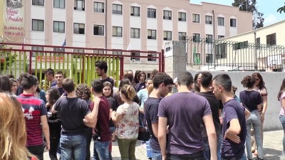 Maturantët që duan të vijojnë studimet/ Aplikimet në portalin “U-Albania”, ja afati