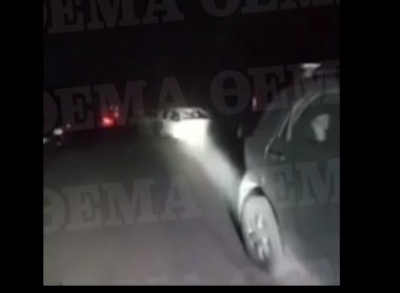 Si tentuan të shpëtonin nga flakët burra e gra me fëmijët në krahë (VIDEO)