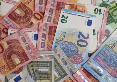 Familjet shqiptare u duhen 143 vite për të pasur milionin e parë. Mund të kursejnë rreth 2,000 euro në vit