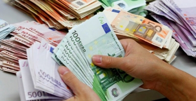 Euro në rritje drejt 128 lekëve, njerëzit po blejnë valutë; vështirë të parashikohet tendenca