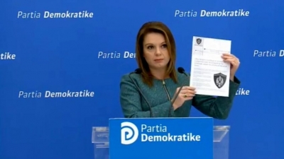 Skandali me tenderin e uniformave të urgjencës, u vodhën 450 milionë lekë