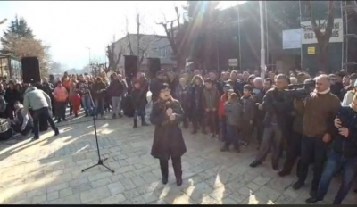 Banorët e Peshkopisë në protestë: Kjo qeveri duhet rrëzuar