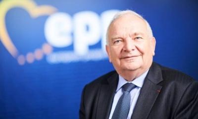Presidenti i PPE-së: Vjosa Osmani, zgjidhja më e mirë për Kosovën euroatlantike