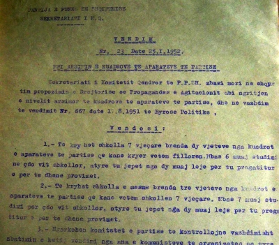 1952/Mbarimi i arsimit 7-vjeçar, detyrë mbi detyrat për kuadrot