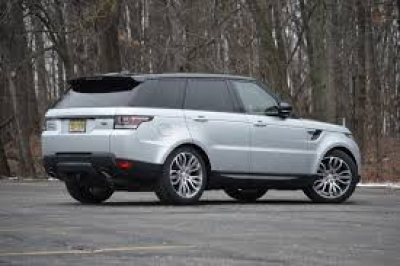 Arrestohet shoferi në Fier, i gjenden 70 mijë euro në “Range Rover” (emri)