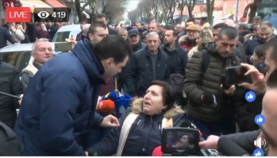 Basha takim me tregtarët në Shkodër (LIVE)