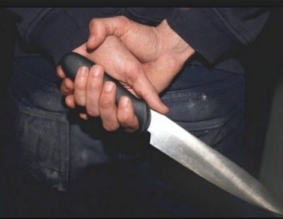 Plagosje me thikë në Tiranë