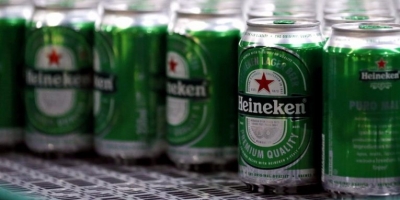 Heineken hyn në Kinë – Blen për $3.1 mld 40% të aksioneve të prodhuesit më të madh kinez