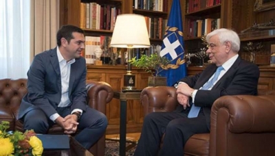 Tsipras i kërkon Presidentit shpërndarjen e Parlamentit për të shkuar në zgjedhje të parakohshme