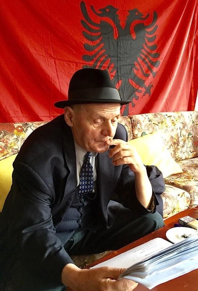 Ndarja nga jeta e poetit Uran Kostreci, Basha: I bëri qëndresë regjimit komunist me poezitë e tij, jetoi si shpirt i lirë deri në ditën e fundit