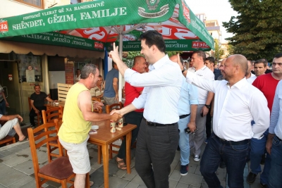 FOTO/ Kamza, ndalesa e rradhës e Bashës, kreu i opozitës fton qytetarët në protestën e nesërme