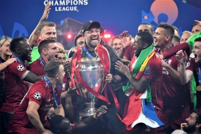 Bayern Munich, Beckenbaeur futet “shkes” për Klopp!