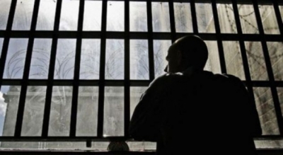Preu hekurat e qelisë me sharrë, arrestohet shqiptari i arratisur