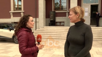 Lajthit kryebashkiakja e Ramës: Po i strehojmë në hotele me “5 yje”, në kushte normale s’do i paguanin dot për pushime (Video)