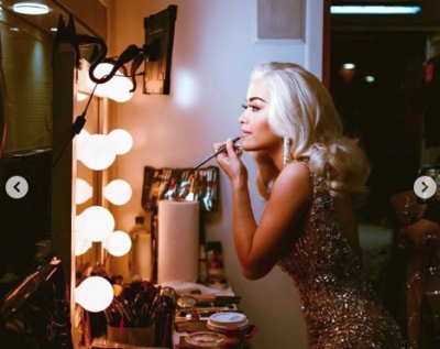 Rita Ora tregon së është një vajzë tradicionale shqiptare (Foto)