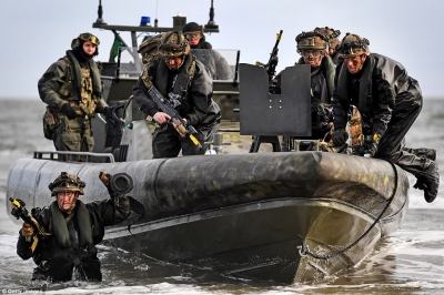 NATO i tregon dhëmbët Rusisë, 11600 trupa zbarkojnë në Skoci