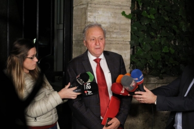 Pas takimit me Metën, konstitucionalisti zbardh bisedën, zbulon hapin e radhës të Presidentit: Gati turi për të….