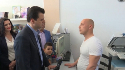 Basha takon qytetarët e Malësisë së Madhe, tregtari Gazmend Fili: Kemi një krizë shpirtërore, po na ikin familjarët