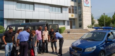 Gjirokastër, arrestohet i riu me 5 pakistanezë në automjet