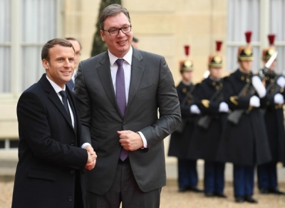 Presidenti francez Macron viziton Beogradin, injoron Ramën në Tiranë