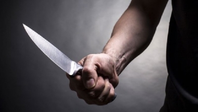 Ther me thikë 24-vjeçarin, arrestohet i riu në Berat