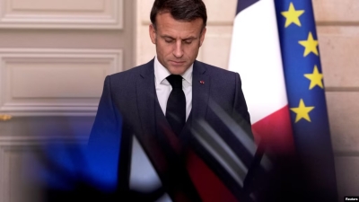 Lista e partisë së djathtë të Le Pen-it &#039;shkërmoqi&#039; Macron/ Presidenti shpërndan parlamentin francez