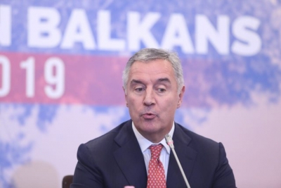 Presidenti malazez në SHBA vë alarmin tek ndërkombëtarët: Vuçiç po destabilizon Ballkanin