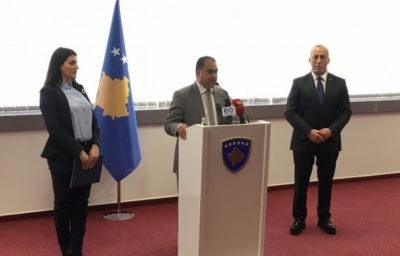 JETË E VËSHTIRË E ROMËVE NË KOSOVË, HARADINAJ PREMTON PËRKRAHJE