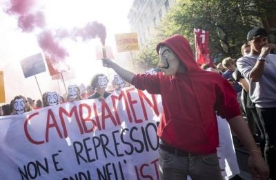 Shpërthejnë protesta në Itali, 70 mijë studentë ngrihen për tarifat e larta