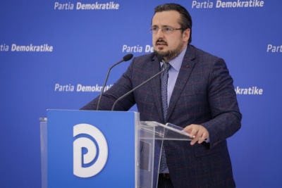 “Jam krenar që jam pjesë e Rilindjes”,Teliti i përgjigjet Beqjas:“Krenaria” e mashtrimit Rilindas, për paga, pensione, ndihmë ekonomike
