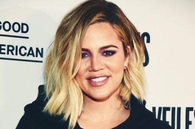 Khloe Kardashian fal të dashurin tradhëtar