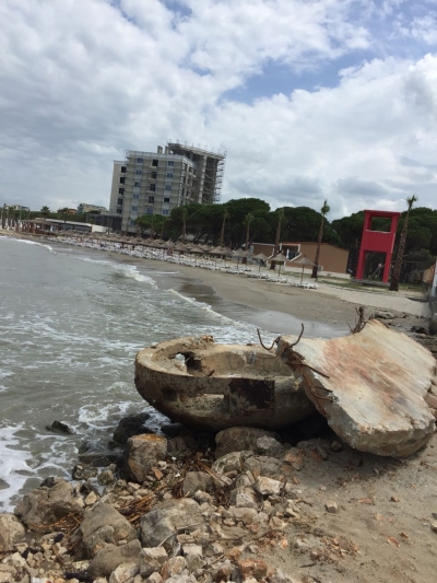 Fundi i bunkerëve të komunizmit