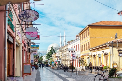 Zbulohet qyteti që u godit më shumë nga pandemia, në vitin 2020 u mbyllën 214 biznese. Ja çfarë tregojnë të dhënat