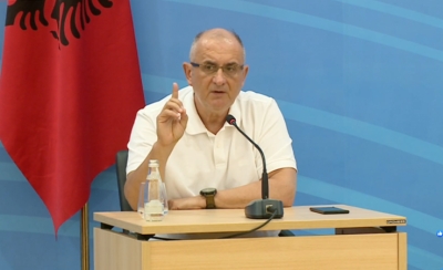 “Mos u përdridh tradhtar!”, Vasili sulmon Ramën për çështjen e detit: Përgjigju 11 pyetjeve