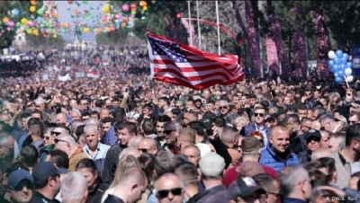 65 mijë qytetarë nga rrethet vijnë në Tiranë për protestë