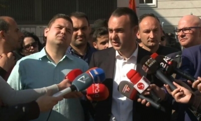 Burgosen protestuesit, Balliu: Ramës do t&#039;i përgjigjemi me të njëjtën mënyrë