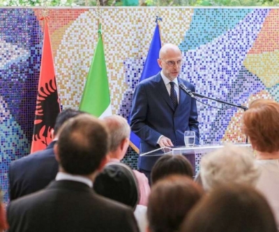 Pak para protestës, ambasadori italian: &#039;Qeveria nuk mund të vazhdojë pa opozitën që përfaqëson...&#039;