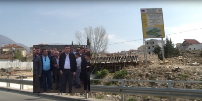 Opozita në krah të banorëve të Mëzezit, në mbrojtje të fushës së sportit