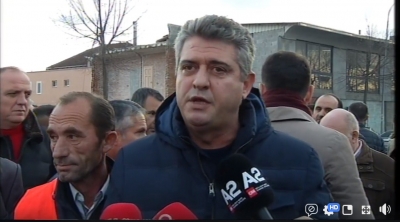 Bulevardi i Ri/Banorët e Bregut të Lumit protestojnë për mungesën e dëmshpërblimeve