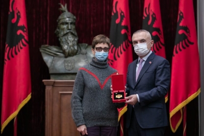 Meta dekoron me Titullin “Kalorës i Urdhrit të Skënderbeut” arkitektin e shquar, Gani Strazimiri: Mbrojtës i trashëgimisë kulturore