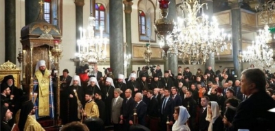 Kisha Ortodokse në Ukrainë shkëputet nga Kisha Ruse