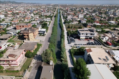 “Diti të bën me pronë”/ BIRN: Skema e zhvatjes së 448 mijë m2 tokë shtetërore në Durrës