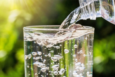 Një gotë ujë esëll në mëngjes – Përfitimet në organizëm