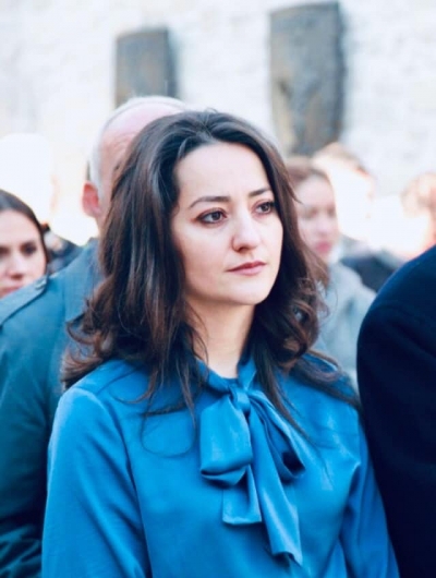 Alfrida (Dedgjonaj) Marku, zgjidhet sekretare e degës së PD, Lezhë