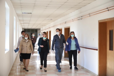 Gazetari plas &#039;bombën&#039; live:Ministria gënjen, janë 270 të shtruar. Spitalet të tejmbushura, pacientët nuk ushqehen dhe higjienizohen