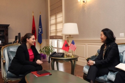 Ministrja Xhaçka pret ambasadoren e SHBA: Do të fuqizojmë bashkëpunimin në fushën e Mbrojtjes