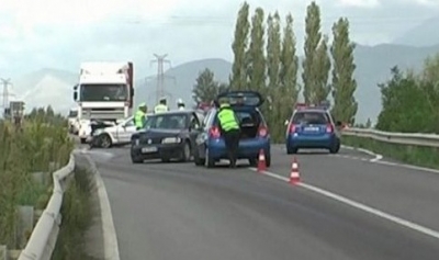 Tjetër aksident në aksin Gjirokastër-Tepelenë, plagosen rëndë 4 të rinjtë