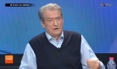 Berisha bën diferencën mes Teatrit dhe Piramidës