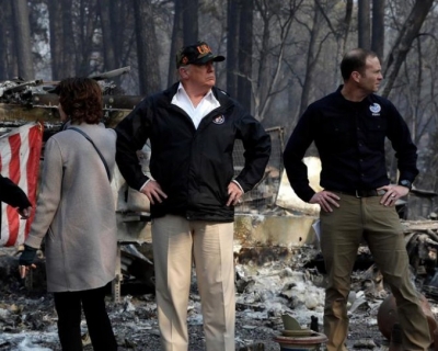 Trump viziton qytetin e rrënuar nga zjarret në Kaliforni