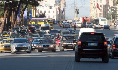 Zbardhet projektvendimi: Si do bëhet ndalimi i importit të makinave më të vjetra se 10 vite dhe nën EURO 5